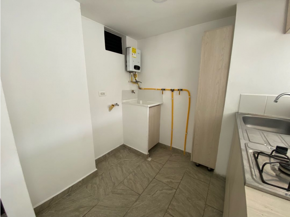 Apartamento en arriendo Barrio Cristobal Medellín — foto 3