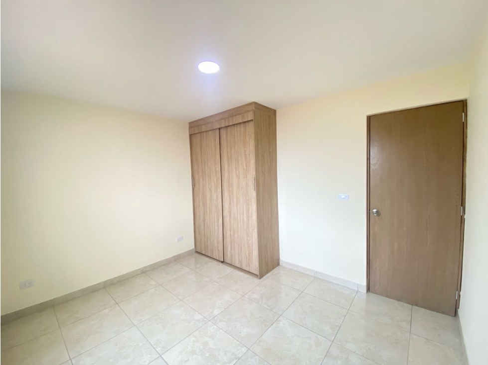 Apartamento en arriendo en Barrio Cristobal Medellín — foto 6