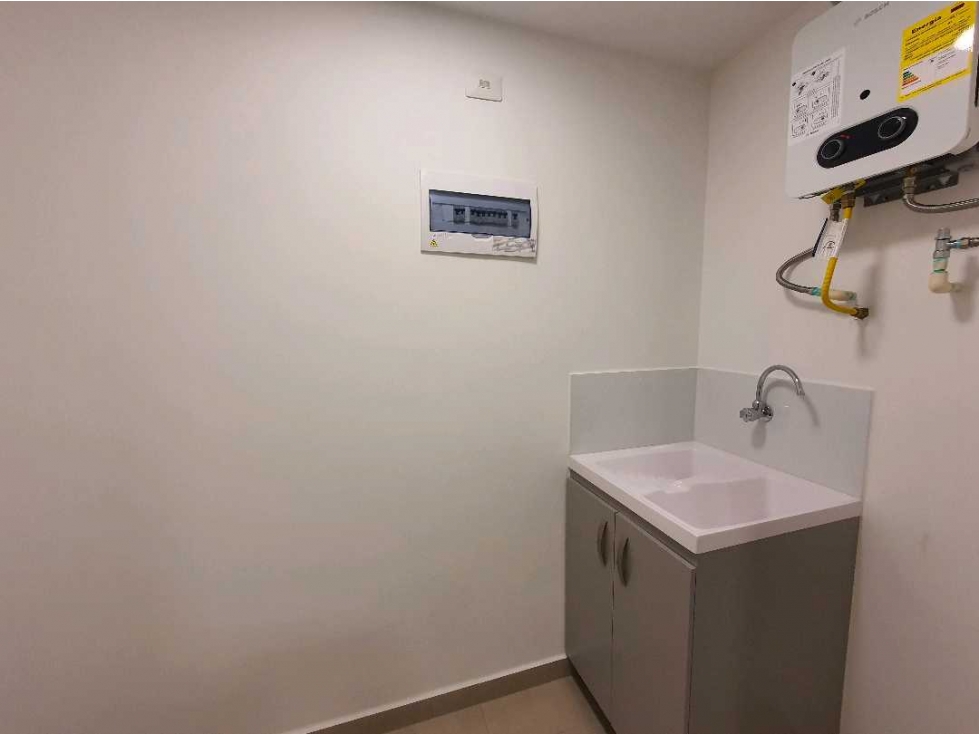 APARTAMENTO EN RENTA EN CASTROPOL, EL POBLADO. — foto 6
