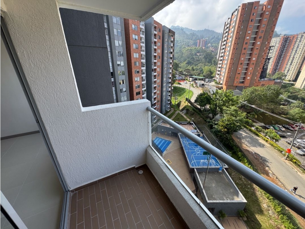 Apartamento en renta envigado la cuenca — foto 2