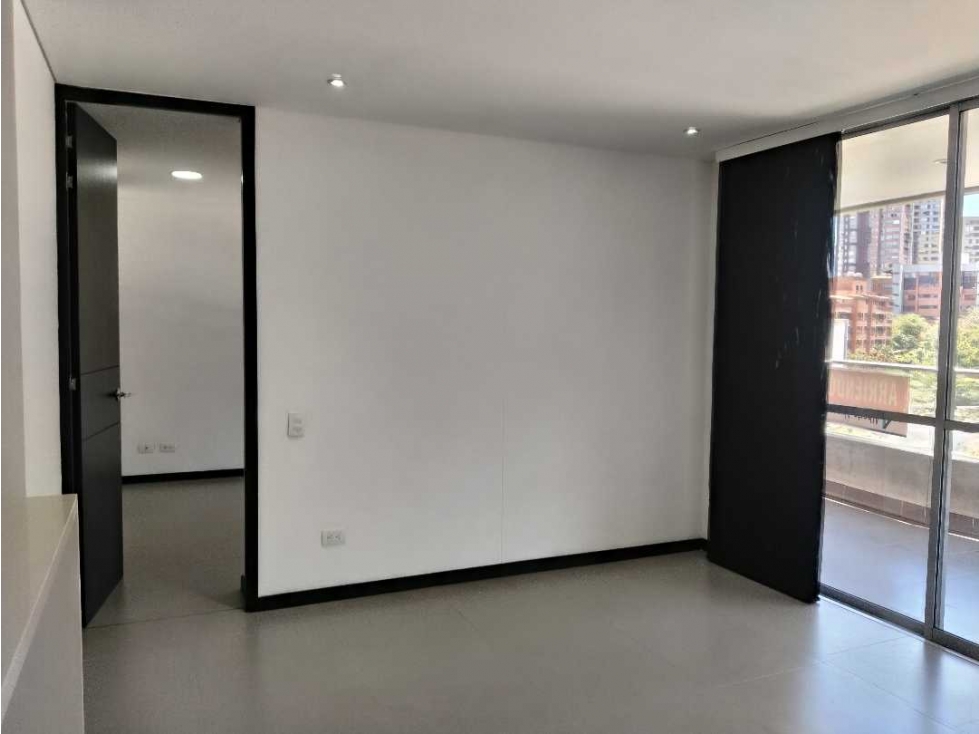 APARTAMENTO EN RENTA POBLADO — foto 6