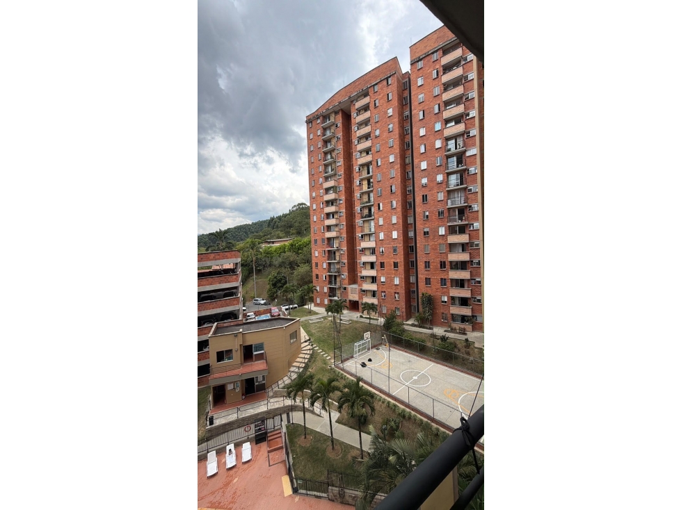 APARTAMENTO EN RODEO ALTO MEDELLIN