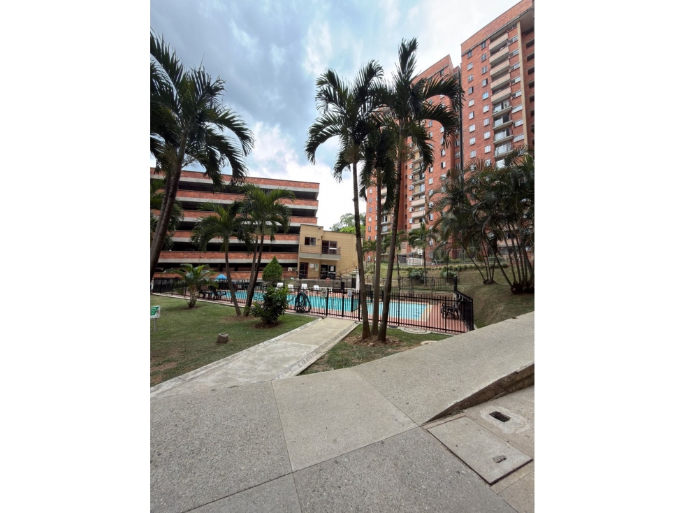 APARTAMENTO EN RODEO ALTO MEDELLIN — foto 4
