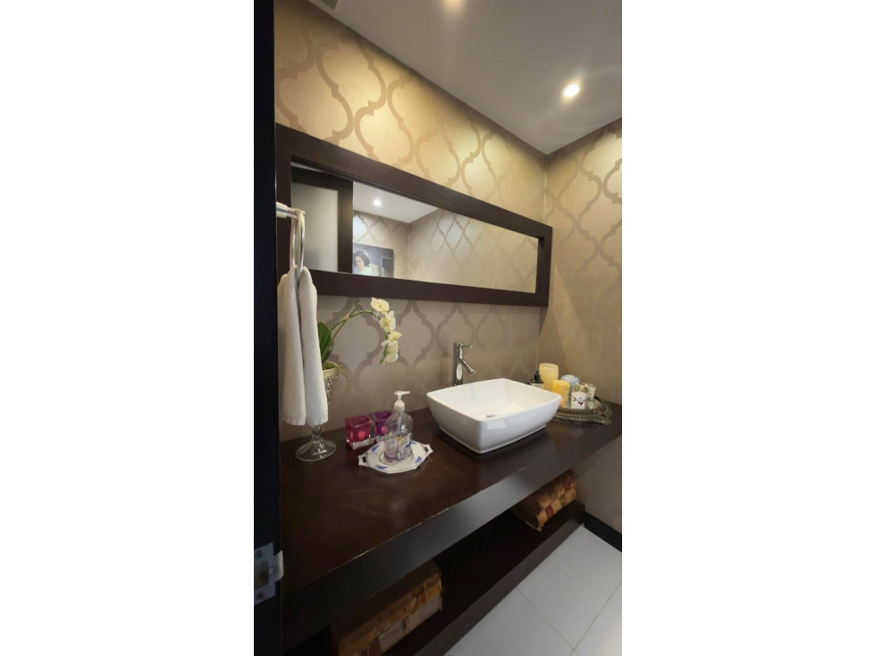 APARTAMENTO EN ROSALES ( Al lado del C. Nueva Granada ) — foto 6