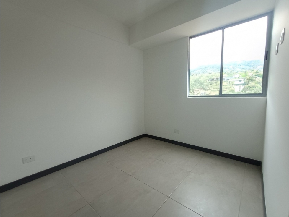 Apartamento en Alto De La Flores, Sabaneta — foto 2