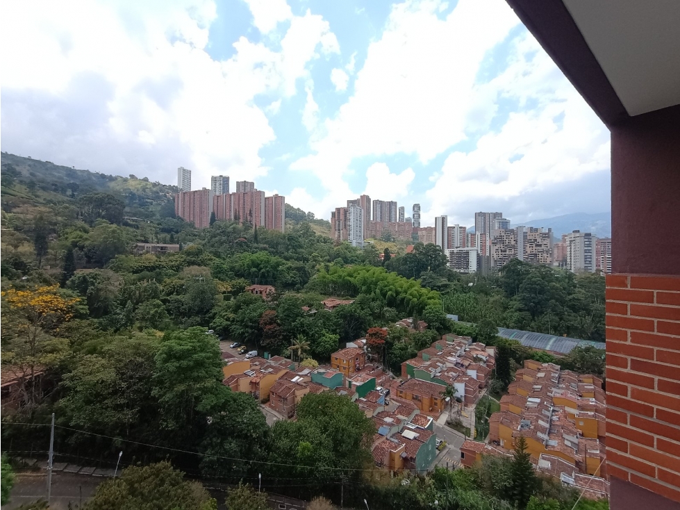 Apartamento en Alto De La Flores, Sabaneta