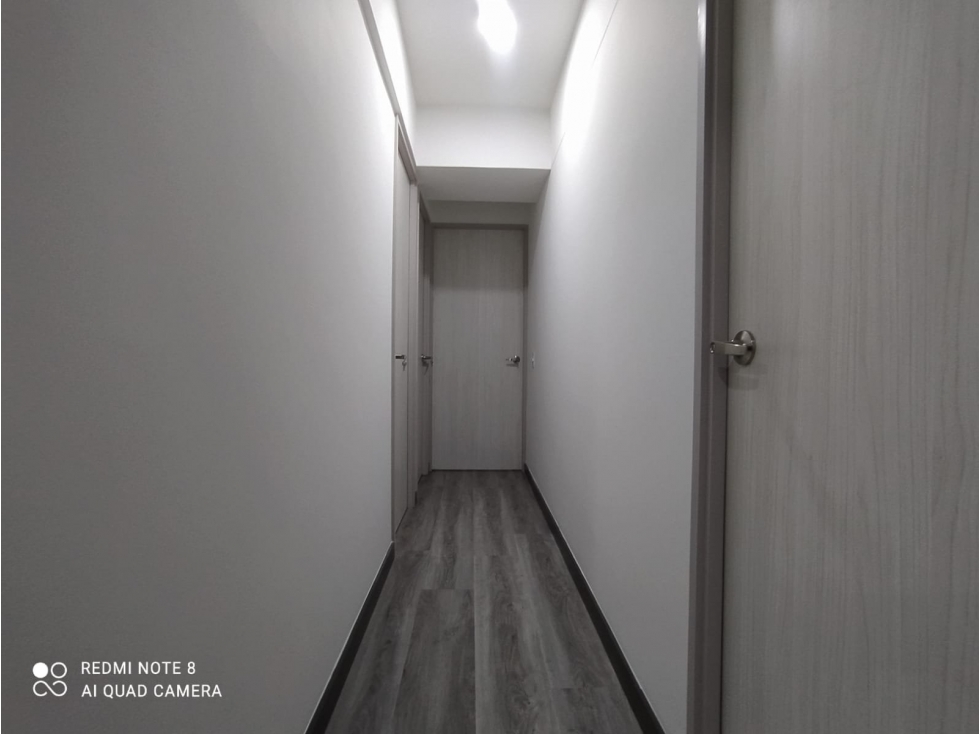 Apartamento en Las Lomitas, Sabaneta — foto 2