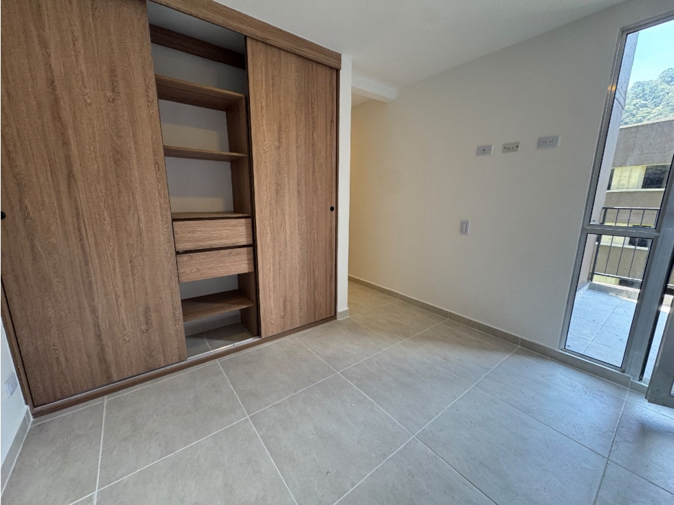 Apartamento en San José Parte Alta, Sabaneta — foto 4