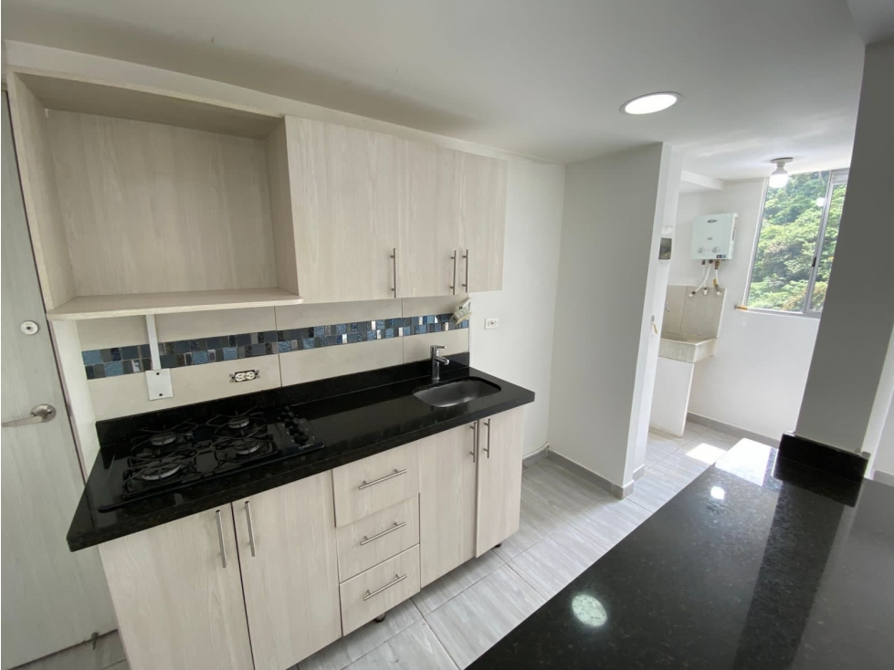 Apartamento en San José Parte Alta, Sabaneta — foto 2