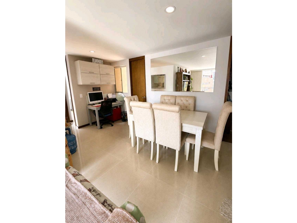 APARTAMENTO EN SABANETA LA DOCTORA PARTE BAJA