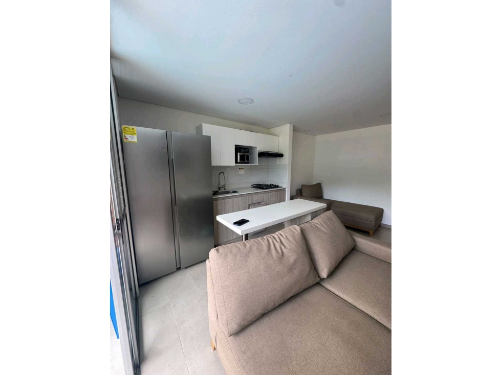 APARTAMENTO EN SABANETA, UNIDAD MUY NUEVA- SECTOR SAN JOSÉ — foto 2