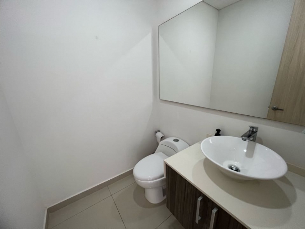 APARTAMENTO EN SABANILLA DE 146M2 - VISTA AL MAR - 3