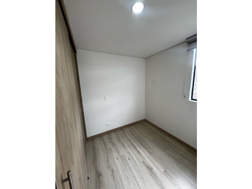 Apartamento en san Antonio sexto piso. Hermosa vista — foto 3
