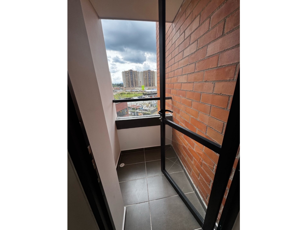 Apartamento en san Antonio sexto piso. Hermosa vista — foto 4