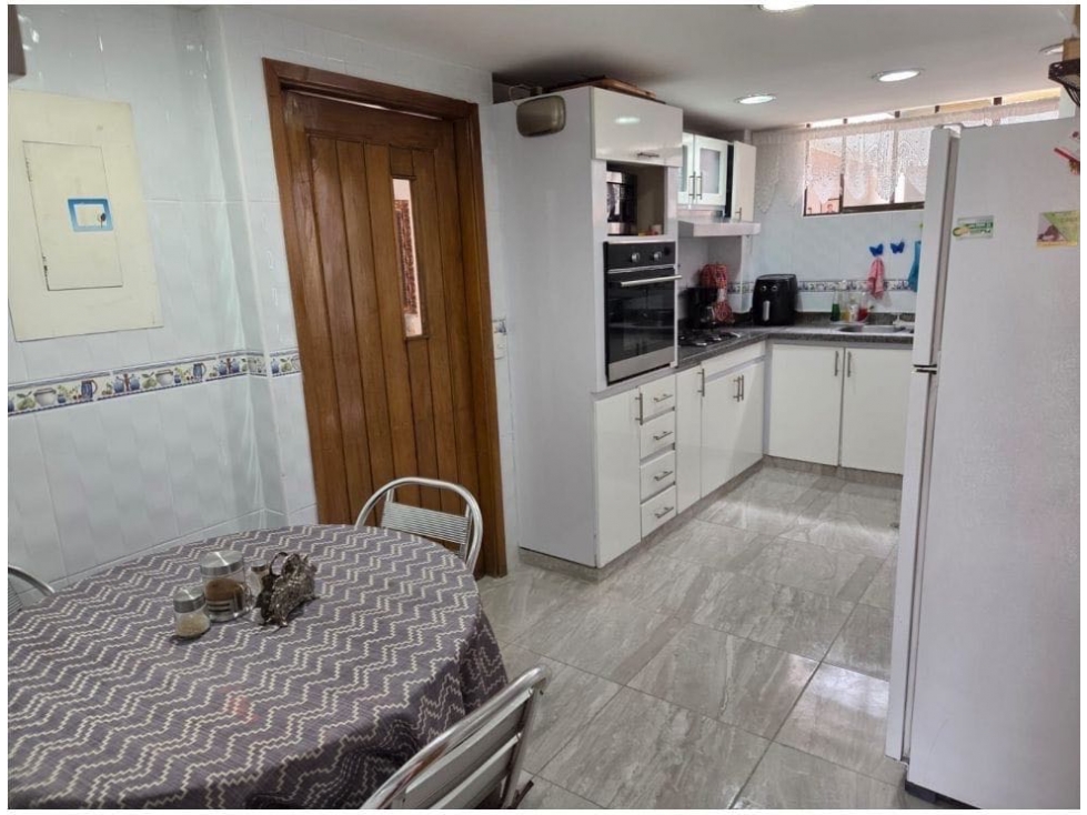 APARTAMENTO EN SANTA BÁRBARA BOGOTÁ EN VENTA — foto 4