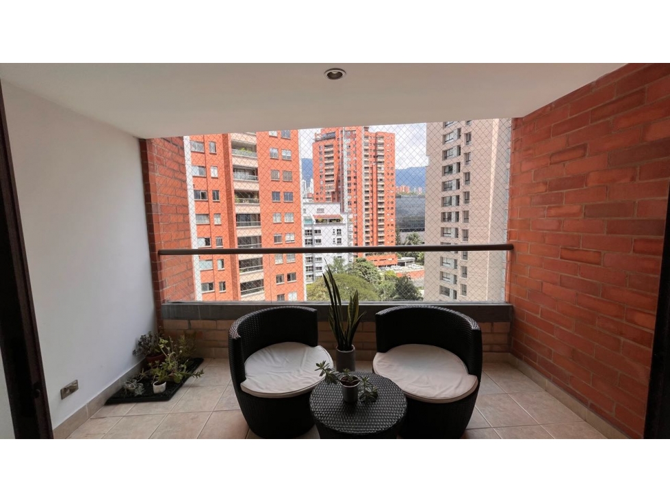 Apartamento en Santa María de los Ángeles - Poblado — foto 3