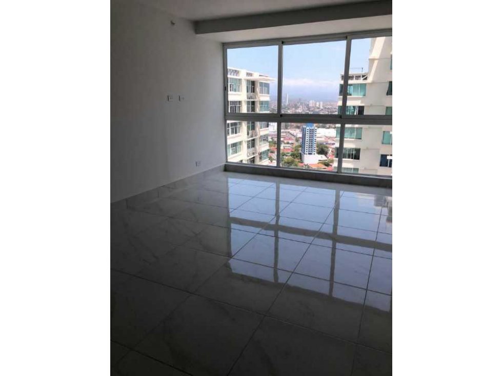 APARTAMENTO PH PACIFIC PARK EN PLAZA EDISON — foto 2