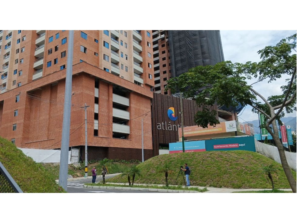 Apartamento En Unidad Atlántica Bello Con Parqueadero Y Útil $560M — foto 2