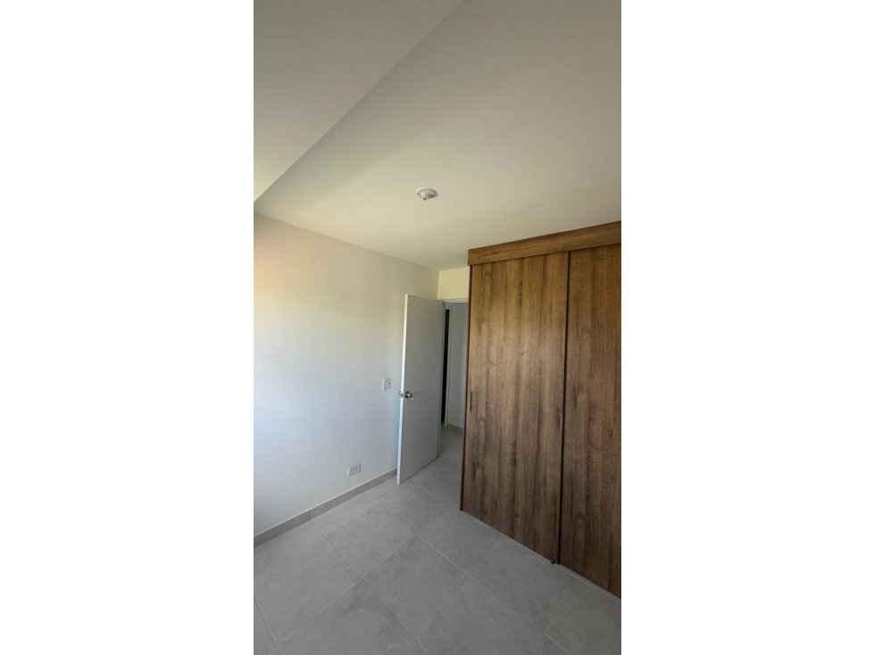 Apartamento en venta/arriendo en Acacias, Marinilla 57 m², 2 hab — foto 4