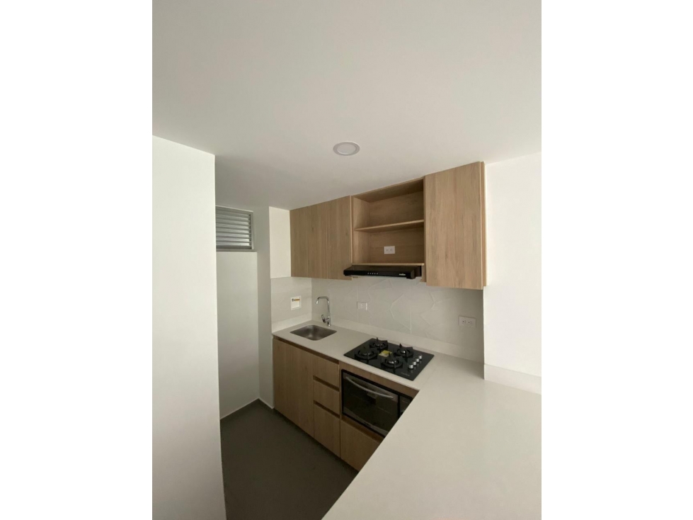 APARTAMENTO EN UNIDAD COMPLETA AL LADO DEL POBLADO — foto 2