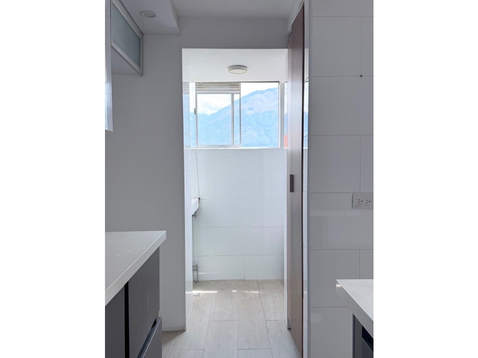 APARTAMENTO EN UNIDAD PUERTO NUEVO | SANTA ANA, BELLO EN VENTA K079 — foto 5
