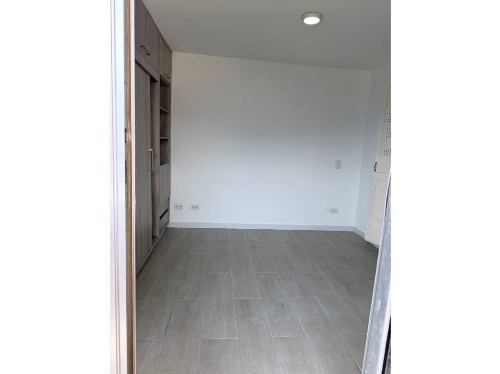 APARTAMENTO EN UNIDAD PUERTO NUEVO | SANTA ANA, BELLO EN VENTA K079 — foto 6
