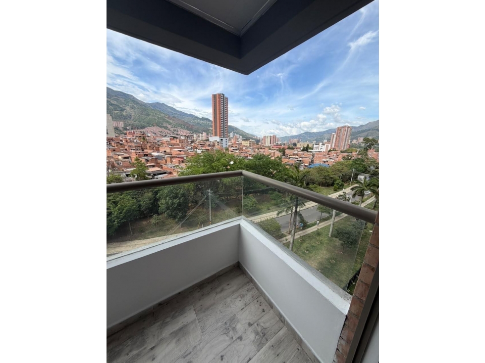 APARTAMENTO EN URB. FLOR DE AGUA | SECTOR FABRICATO EN VENTA F596 — foto 5