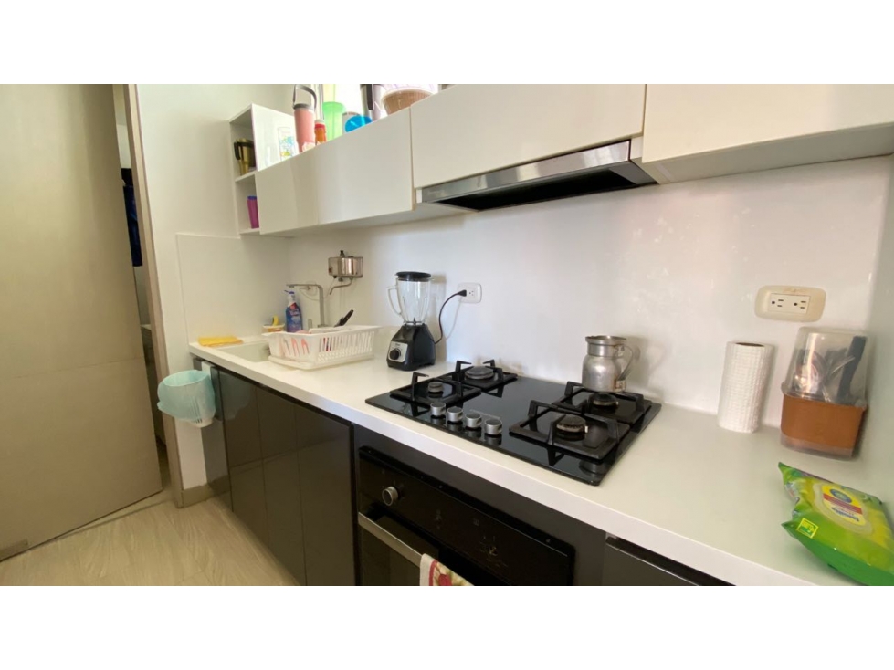 APARTAMENTO EN VENTA DE OPROTUNIDAD PORTAL DEL GENOVES — foto 2