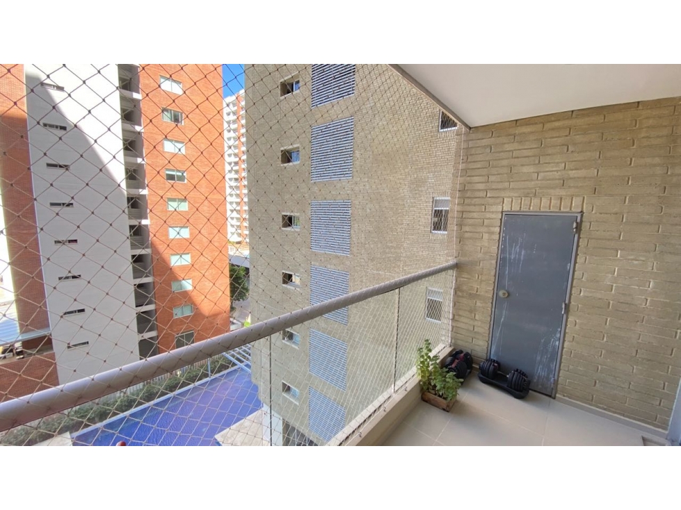 APARTAMENTO EN VENTA DE OPROTUNIDAD PORTAL DEL GENOVES — foto 3