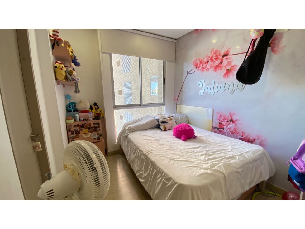 APARTAMENTO EN VENTA DE OPROTUNIDAD PORTAL DEL GENOVES — foto 4