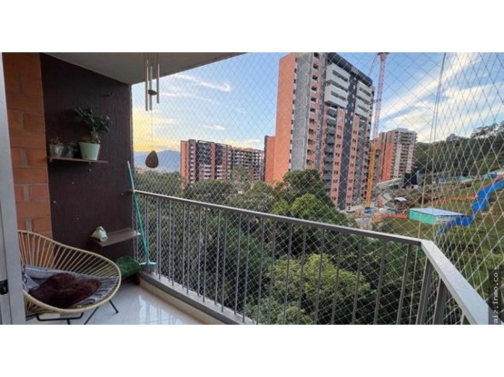Apartamento en venta a una cuadra del parque de Sabaneta — foto 3