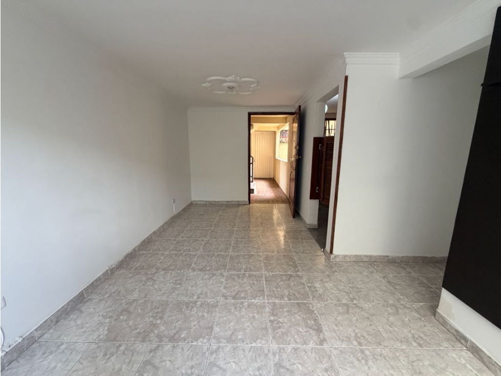 APARTAMENTO EN VENTA AL SUR DE LA CIUDAD DE CALI CR SAJONA — foto 2