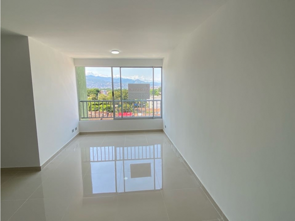 APARTAMENTO EN ALQUILER AL SUR CALI MELENDEZ CR TORRE GOLF — foto 2