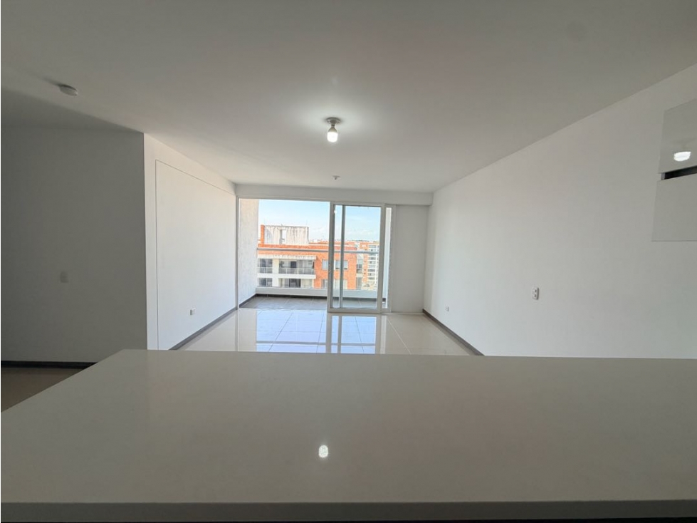 APARTAMENTO EN VENTA AL SUR DE CALI VALLE DEL LILI CR BAIKAL — foto 3