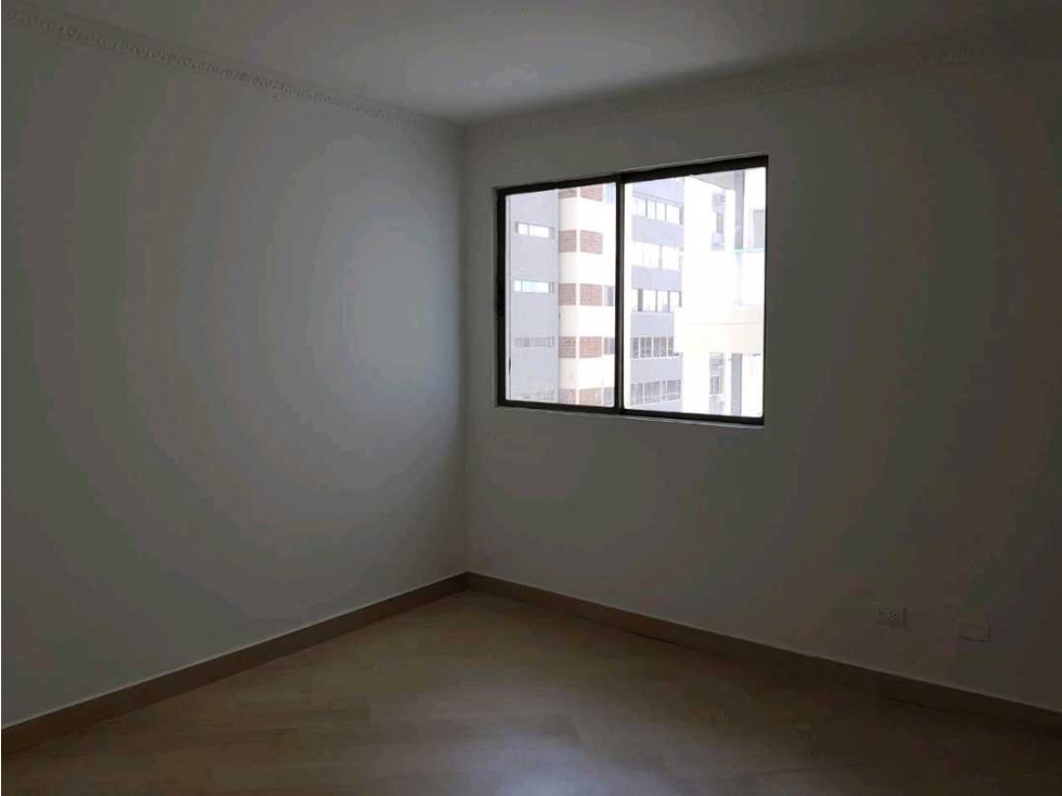 APARTAMENTO EN VENTA, ALTO PRADO, EXCELENTE OPORTUNIDAD — foto 2