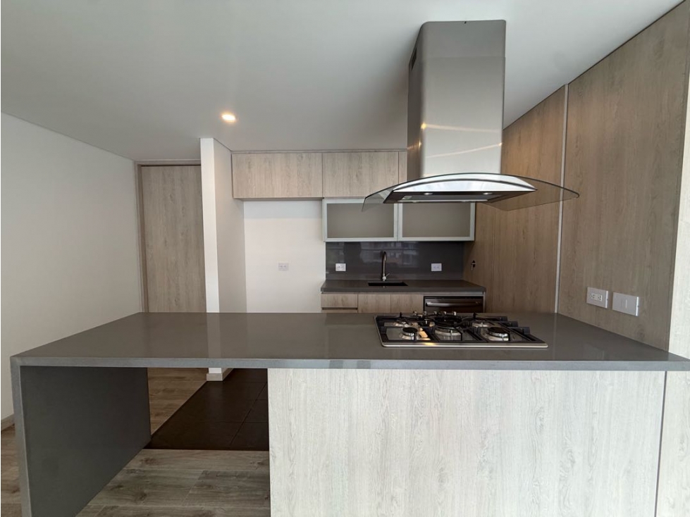 Apartamento en venta estrenar altos del poblado — foto 2