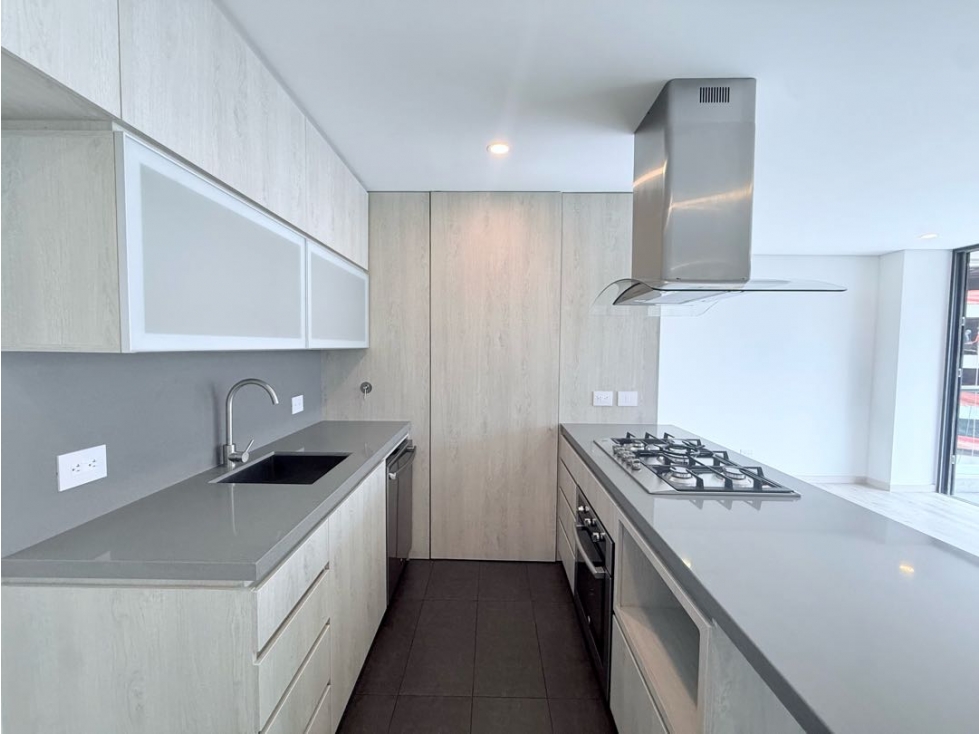 Apartamento en venta estrenar altos del poblado — foto 3