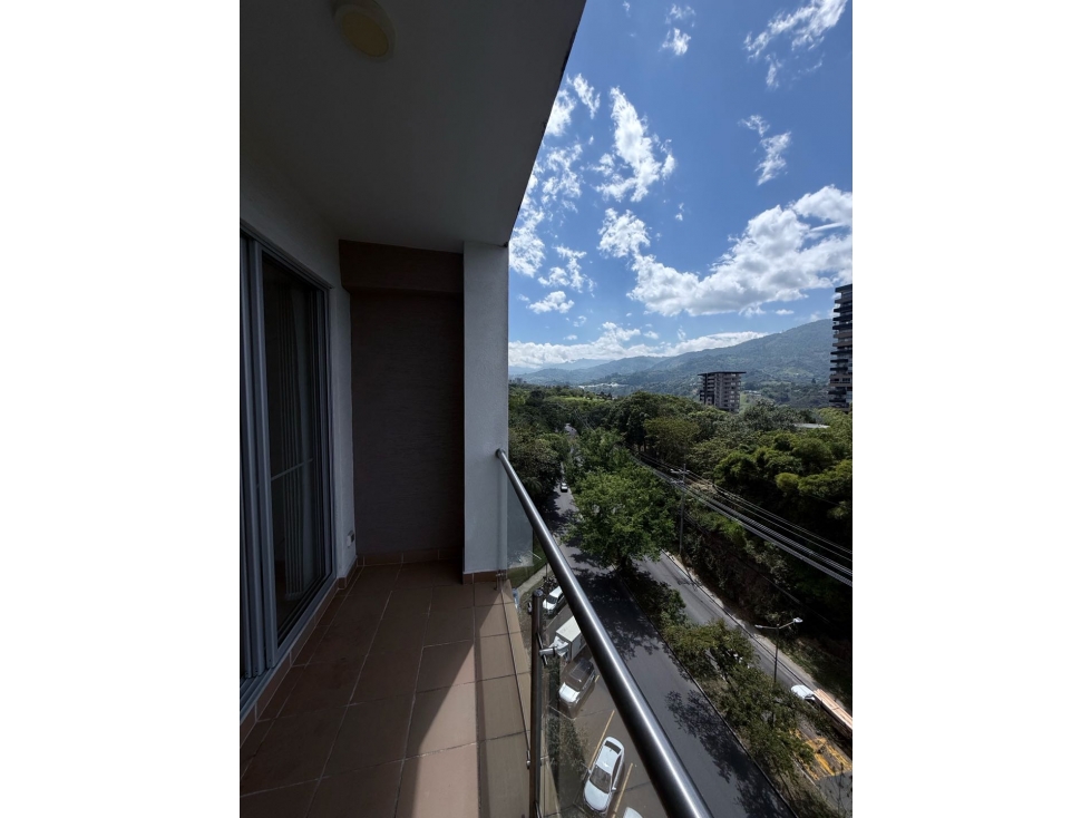 APARTAMENTO EN VENTA AVENIDA CENTENARIO — foto 2