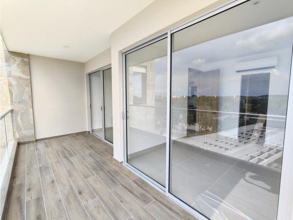 Apartamento en venta Baia Krystal Cartagena uso mixto