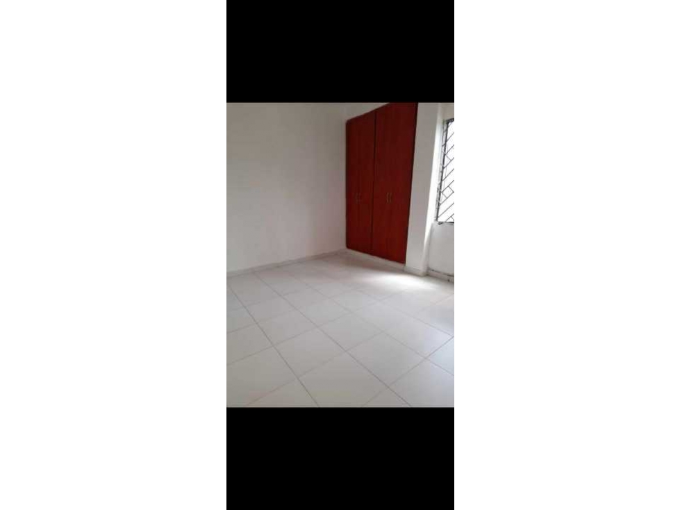 APARTAMENTO EN VENTA BARRIO 6 DE MARZO — foto 3