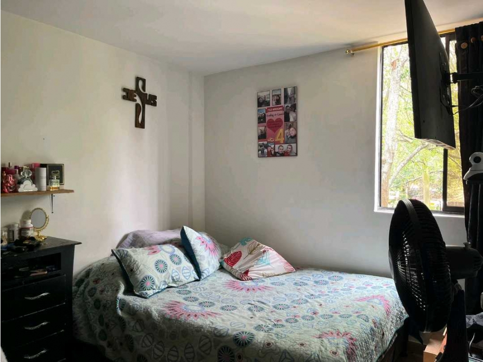 APARTAMENTO EN VENTA BARRIO LAS BRISAS. MEDELLIN ANT. — foto 4
