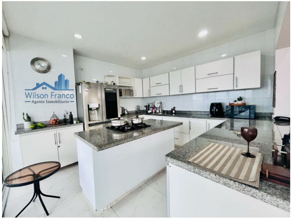 Apartamento En Venta, Barrio Manga, Con Vista A La Bahía De Cartagena — foto 3