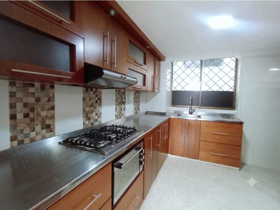 APARTAMENTO EN VENTA BARRIO PROFESIONALES ED. ANGLES ARMENIA QUINDIO — foto 4