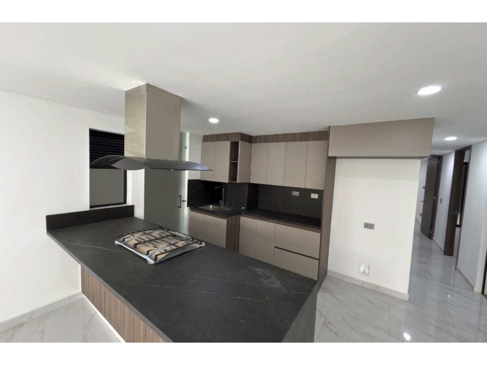 APARTAMENTO EN VENTA PARTE BAJA CALASANZ CON PARQUEADERO 128 MTRS