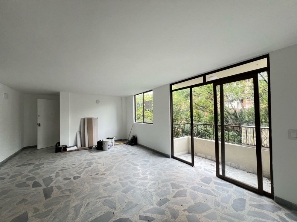 APARTAMENTO EN VENTA, CALASANZ PARTE BAJA 100 m2