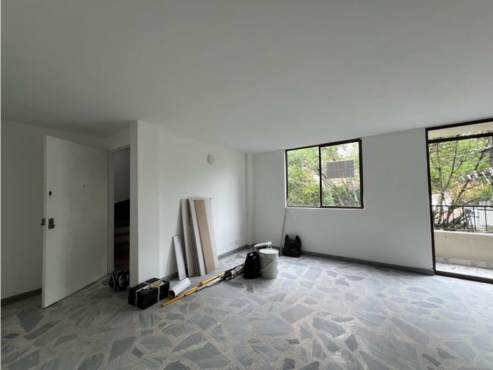 APARTAMENTO EN VENTA, CALASANZ PARTE BAJA 100 m2 — foto 2