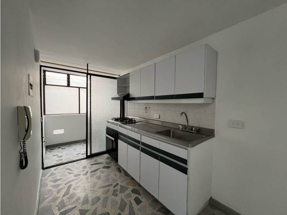 APARTAMENTO EN VENTA, CALASANZ PARTE BAJA 100 m2 — foto 4