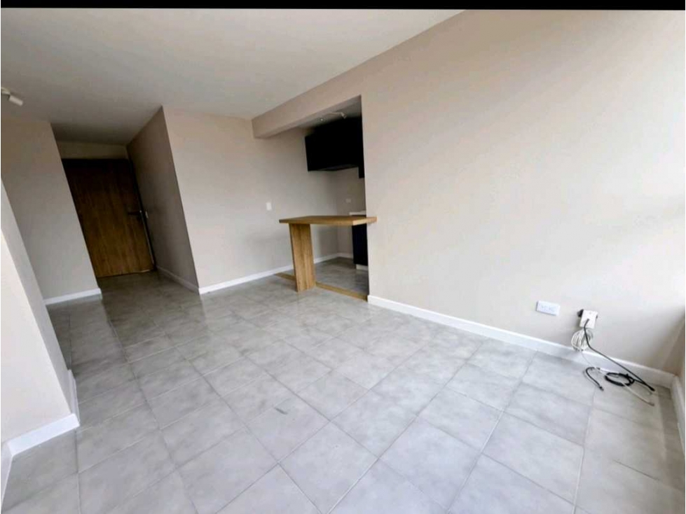 APARTAMENTO EN VENTA CALASANZ PARTE BAJA MEDELLIN — foto 4