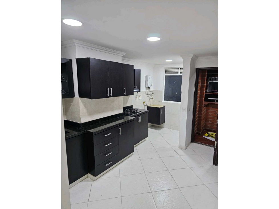 APARTAMENTO EN VENTA CALASANZ PARTE BAJA MEDELLIN