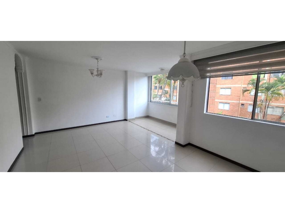 APARTAMENTO EN VENTA, CALASANZ PARTE BAJA. — foto 2